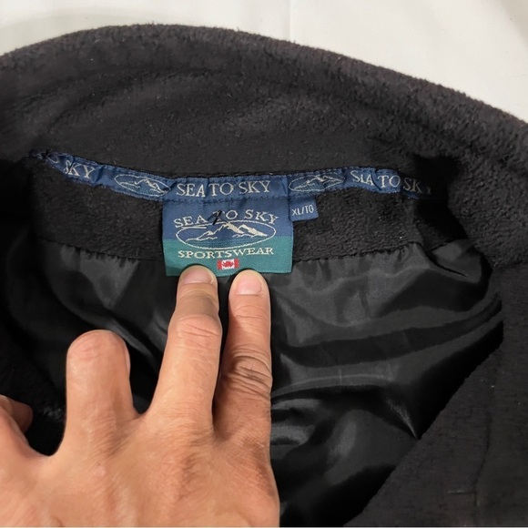 Vintage Sea to Sky
Sportswear Vancouver, Canada
 Dark  Gray Fleece Size … - Picture 15 of 16